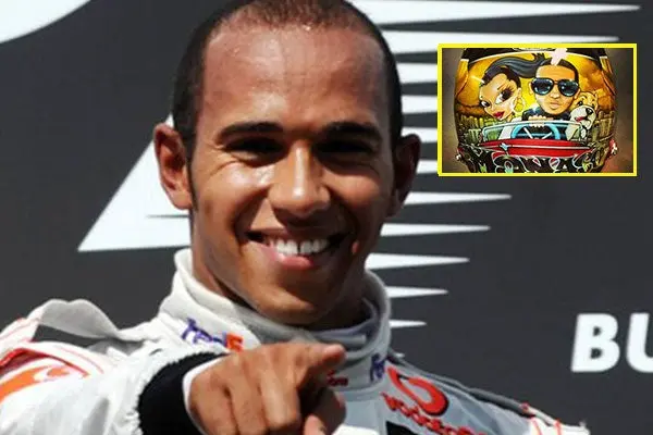 Hamilton estrena diseño de casco, con caricatura de su novia y su perro