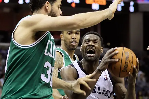 Memphis le endilga su cuarta derrota al hilo a Boston