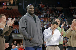 Shaq gasta mil dólares semanales en apps