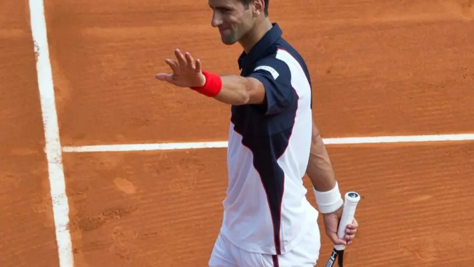 Djokovic inicia con triunfo el Masters de Montecarlo