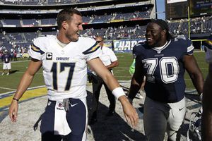 Rivers comanda a los Cargadores para domar a Dallas
