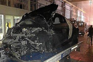 Difunden imagen del auto chocado de Alexis Sánchez