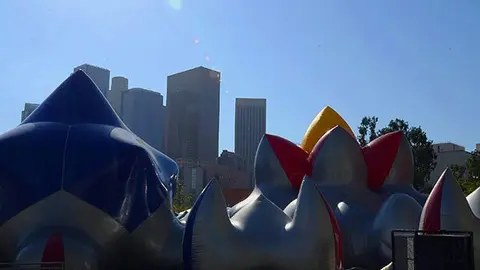 Viaje al interior de una mega escultura