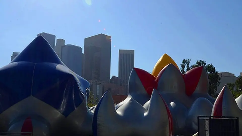 Viaje al interior de una mega escultura