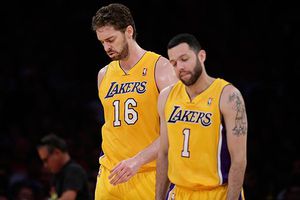 Lakers sufre histórica paliza contra Clippers