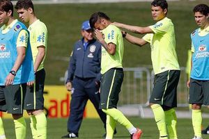 Neymar llora tras visita de aficionado