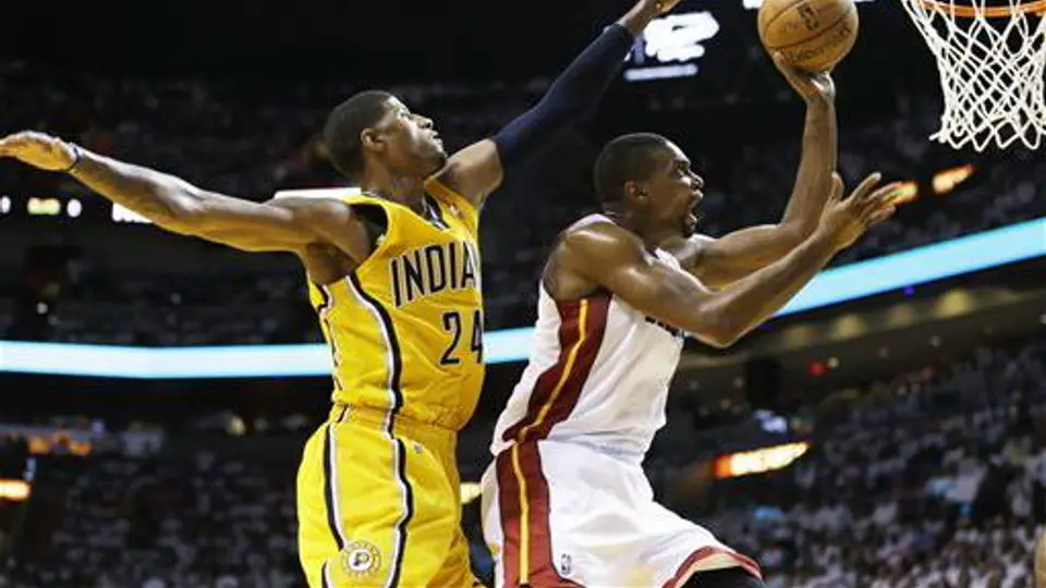 Miami gana a Indiana y toma ventaja en la Final del Este
