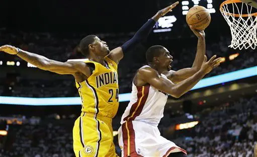 Miami gana a Indiana y toma ventaja en la Final del Este