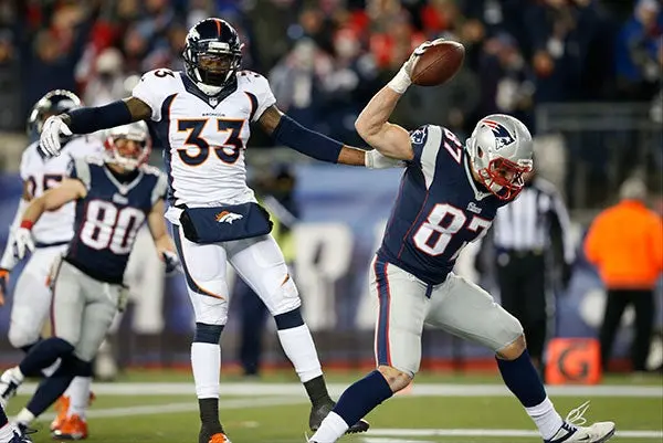 Rob Gronkowski festeja un touchdown | AP