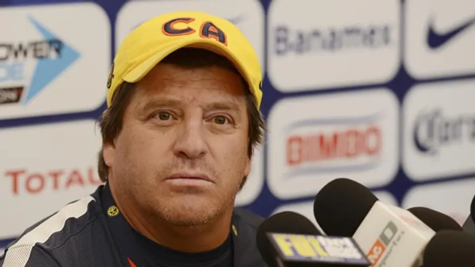 'Benítez siempre tenía los mejores exámenes físicos': Miguel Herrera
