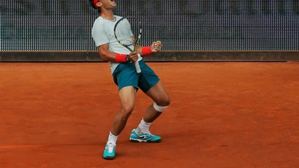 Nadal avanza a Octavos en Madrid