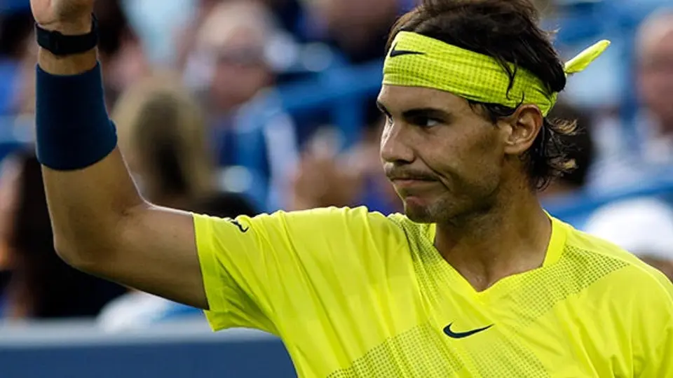 Nadal remonta y vence nuevamente a Federer