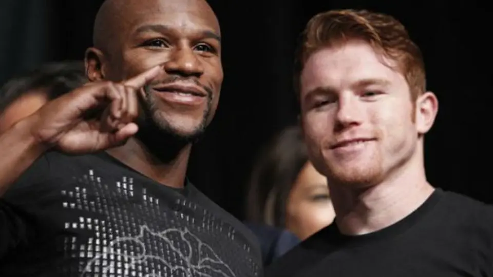 Mayweather alaba clase del Canelo