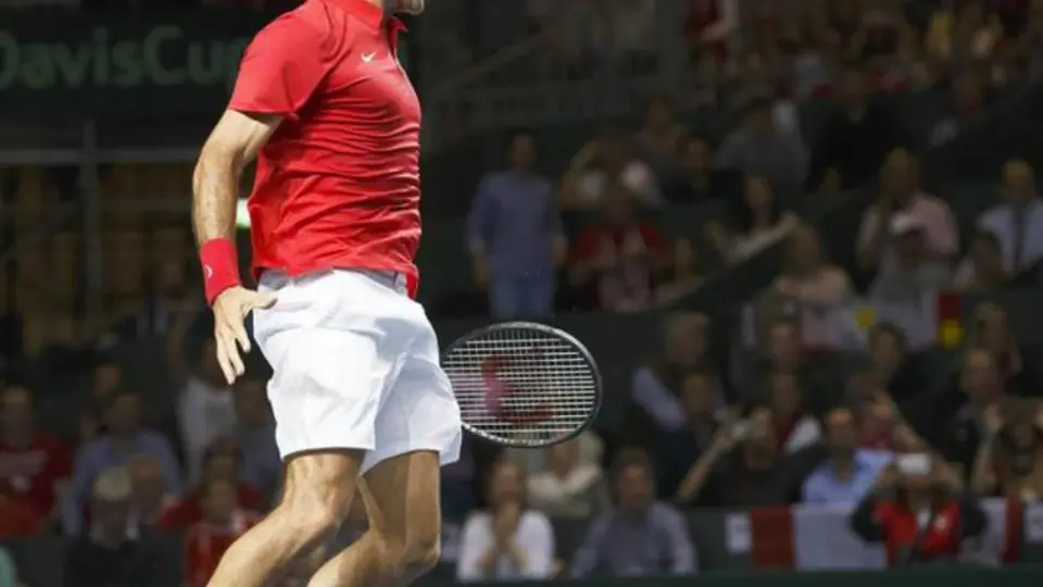 Federer lleva a Suiza a Semifinales de Copa Davis