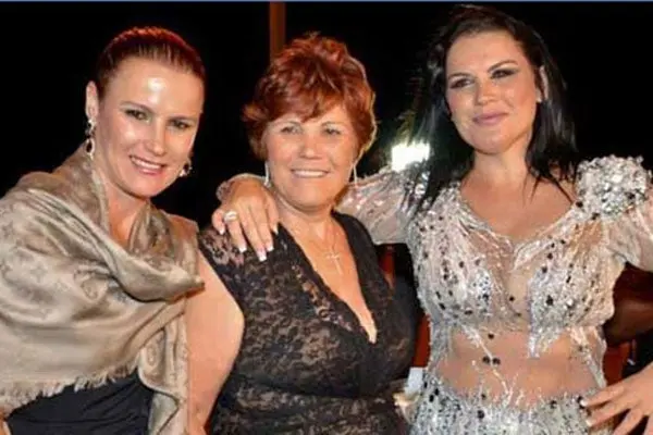 Katia Aveiro, hermana de CR7, presenta su disco