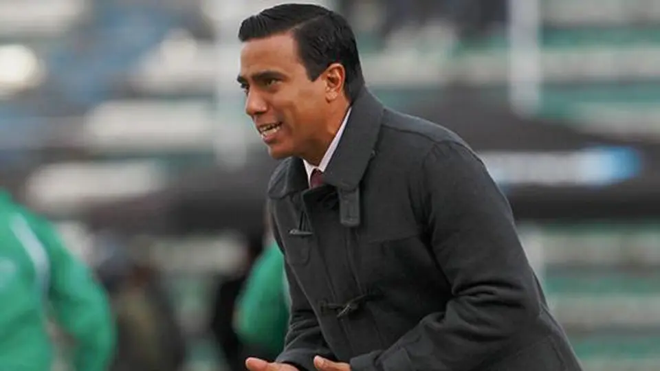 César Farías reconoce que tiene tres ofertas de clubes mexicanos