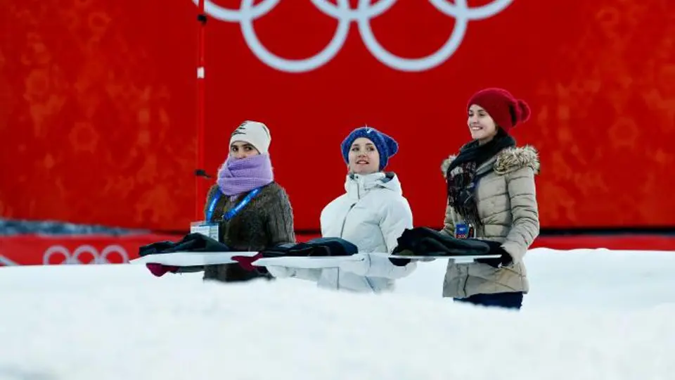 Rusia se presentaría con canción de dúo lésbico en Sochi