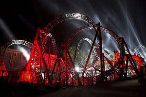 Montaña rusa con efectos psicológicos y velocidad de 85 km/h