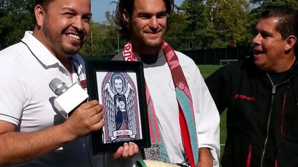Zusi, reconocido por aficionados del Tri como 'santo'