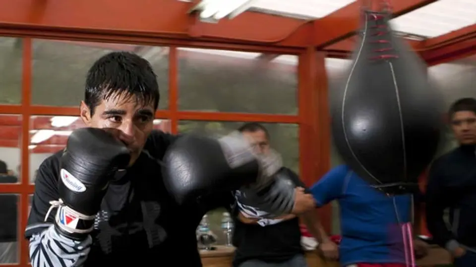 Terrible Morales cree que Canelo tiene todo para ganarle a Mayweather