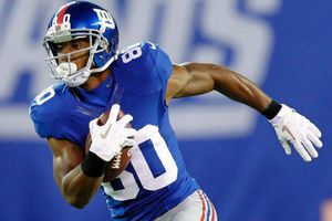 Víctor Cruz renueva por seis años con los Gigantes de NY