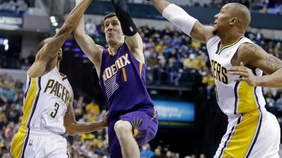 Suns le propina a Pacers su segunda derrota en casa de la temporada