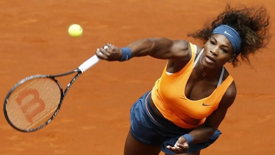 Serena Williams se impone y avanza a Cuartos
