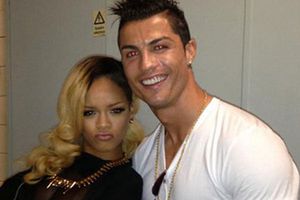 Rihanna pone en duda preferencias sexuales de CR7