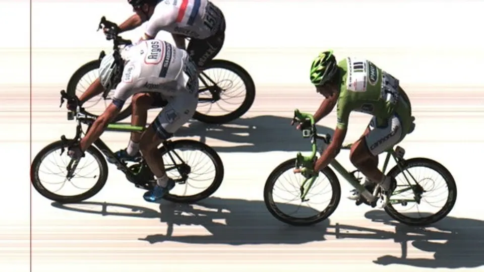 Kittel logra ajustada victoria en Etapa 12 del Tour