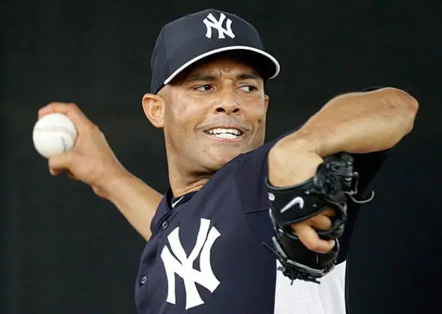 Mariano Rivera salva iglesia en Nueva York