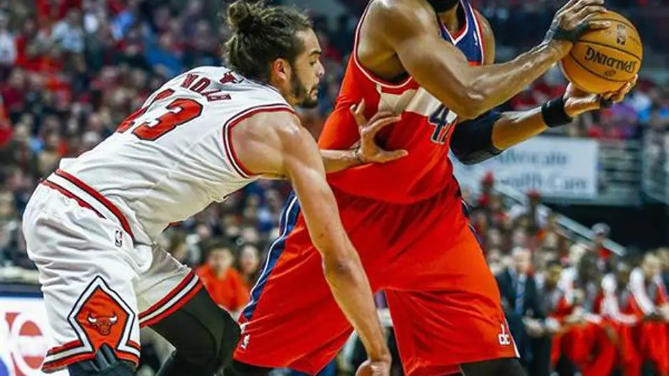 Wizards se lleva el primero contra Bulls