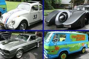 Cinéfilo construye vehículos 'de película' en su garage