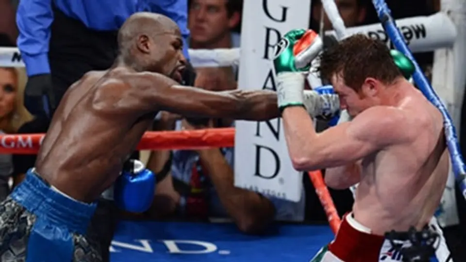 Mayweather, elegido mejor boxeador del mes por la AMB