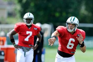 Mark Sánchez gana titularidad ante Jacksonville