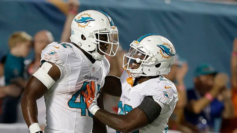 Miami retorna a la victoria a costa de Cargadores