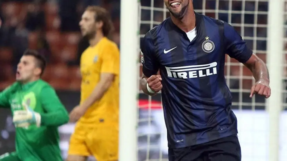 Inter de Milán escala en la Seria A, tras derrotar al Hellas Verona
