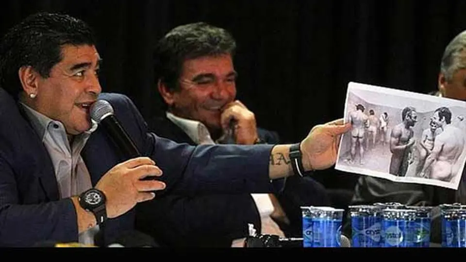 Maradona se burla del pene de Pelé