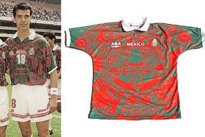 Playera del Tri en 1997-98, entre las más feas del mundo