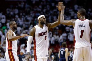 Heat sufre pero aumenta su ventaja contra Bobcats