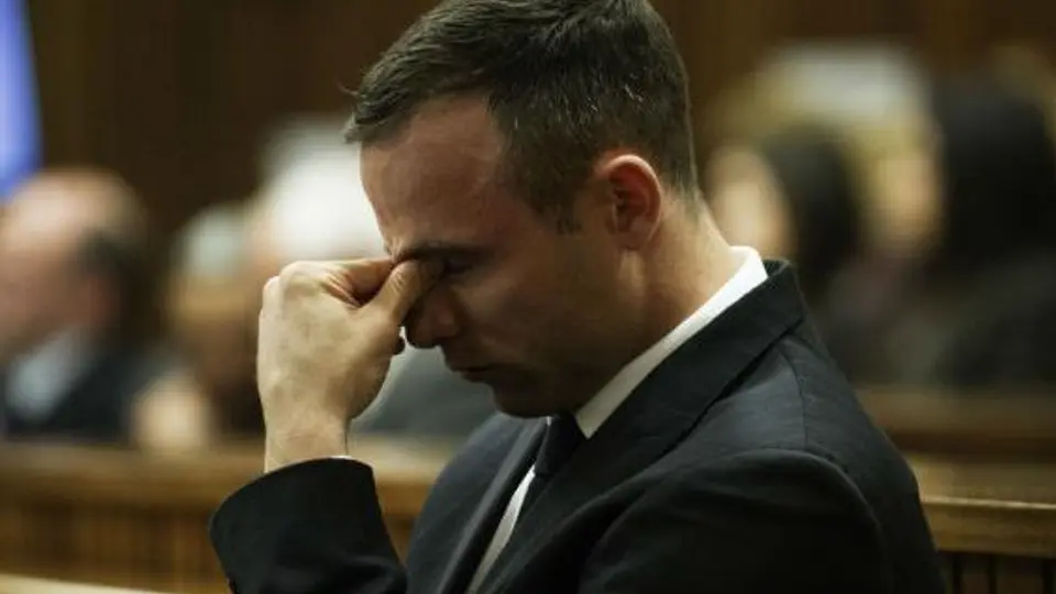 Juicio de Pistorius se pospone hasta el 5 de mayo