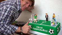 Piojo Herrera celebra su cumpleaños 46