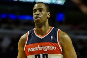 Jugadores de NBA apoyan a Collins por revelar homosexualidad