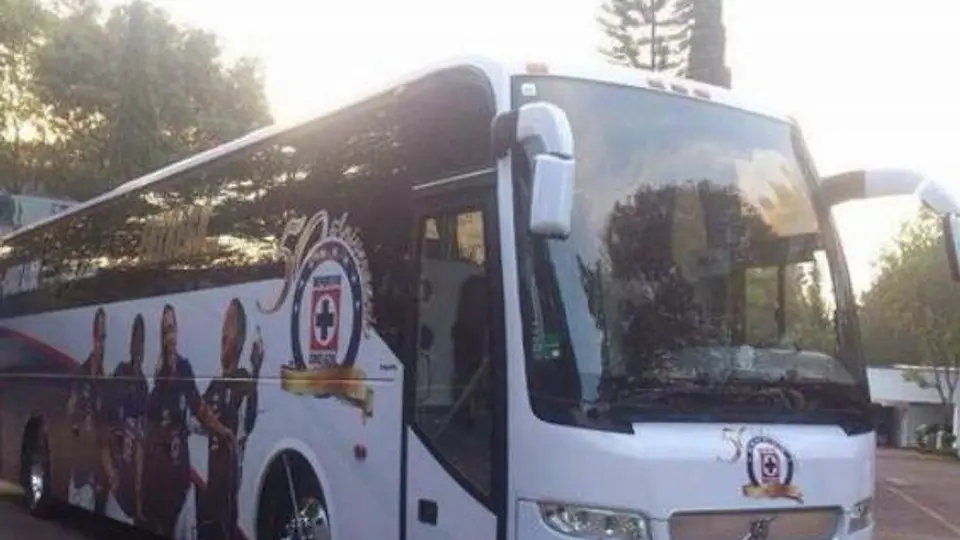 Cruz Azul tiene nuevo autobús