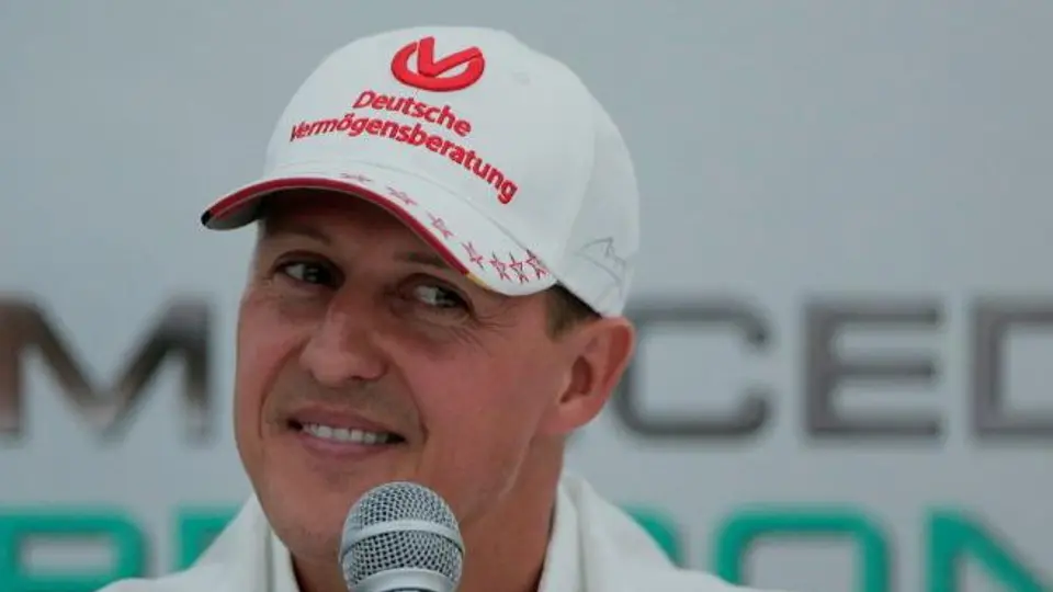 Schumacher padece neumonía