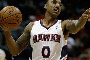 Jeff Teague anotó la canasta decisiva ante Cavaliers