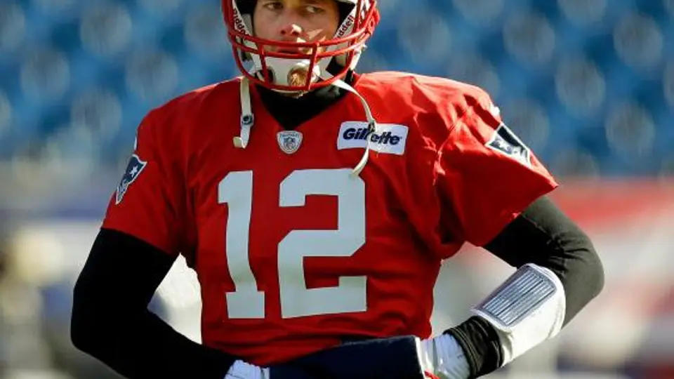 Tom Brady regresa a los entrenamientos de Patriotas