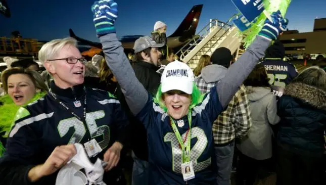 Seattle se prepara para recibir a los Halcones Marinos
