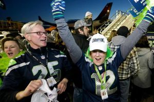 Seattle se prepara para recibir a los Halcones Marinos