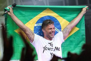 Ricky Martin llegó a Río para grabar video mundialista