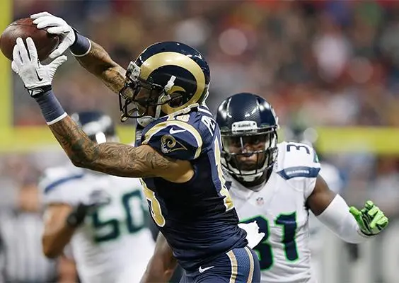 Seattle sufre para vencer a Carneros